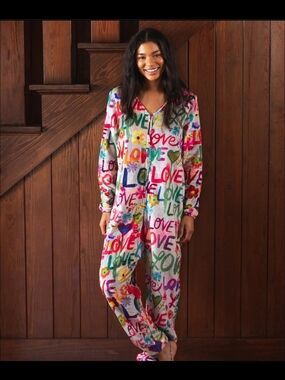Natural Life Love Hearts Fleece Onesie Pajamas Sz S EUC Cozy Vibes Oneise PJs